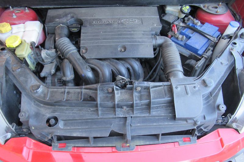 Ford Fusion 1.4i KLIMA VYHŘÍVANÉ OKNO - fotka 14 z 15