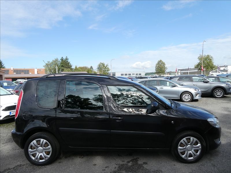 Škoda Roomster 1,6 TDi 66kW auto klima,servis - fotka 12 z 55