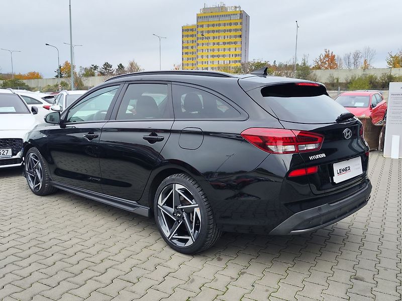 Hyundai i30 1.5 T-GDI/103kW N-Line DCT - fotka 7 z 34