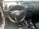 Isuzu D-Max 1,9 SC skříň  6 M/T L 4x4 - náhled 12