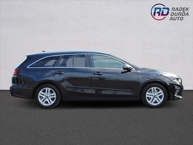 Kia Ceed 1,4 T-GDI  ČR,1.MAJ,EXCLUSIVE - fotka 4 z 33
