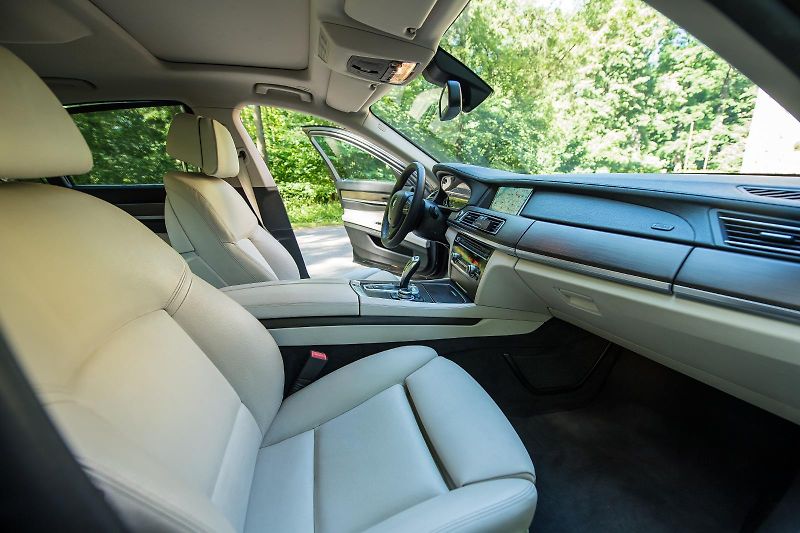 BMW Řada 7 (2012) - fotka 6 z 12