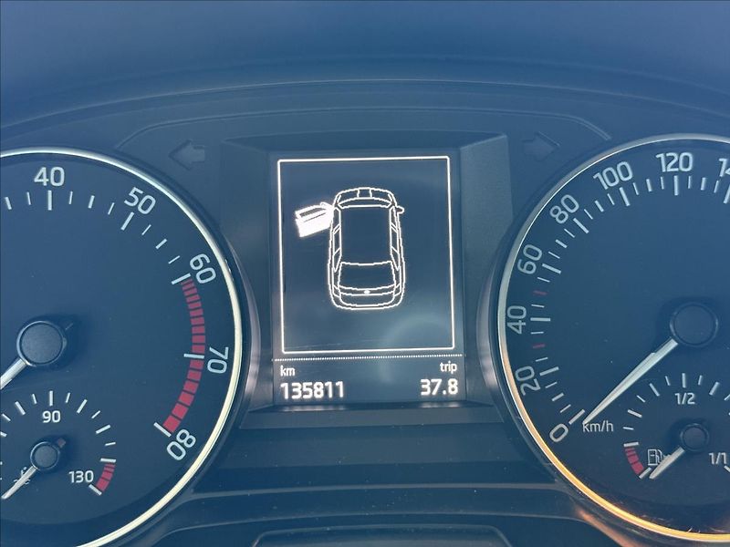 Škoda Fabia 1,2   TSI,JOY,1.MAJ,SERVISKA - fotka 13 z 26