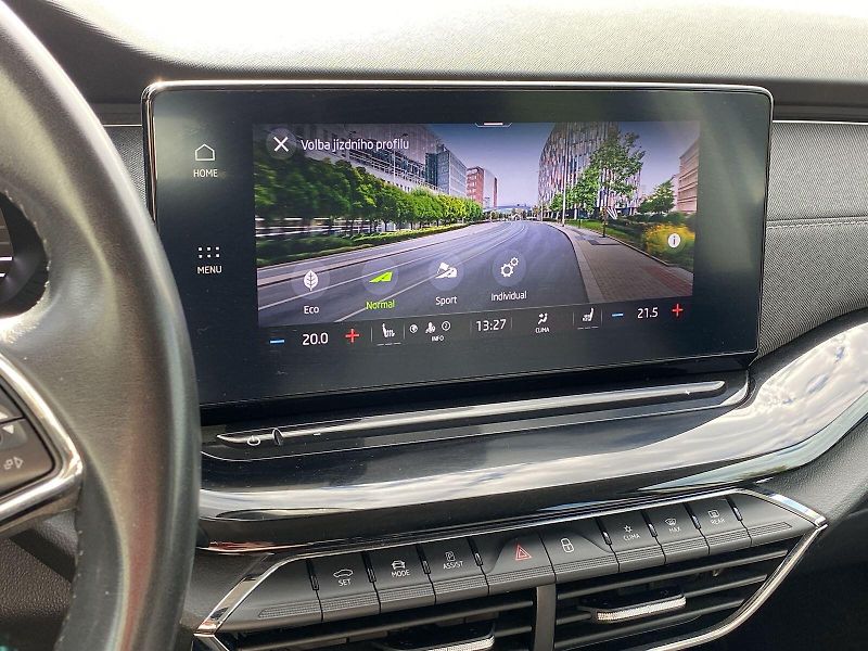Škoda Octavia (2023) Combi 2.0 TDI DSG Style + - fotka 16 z 32