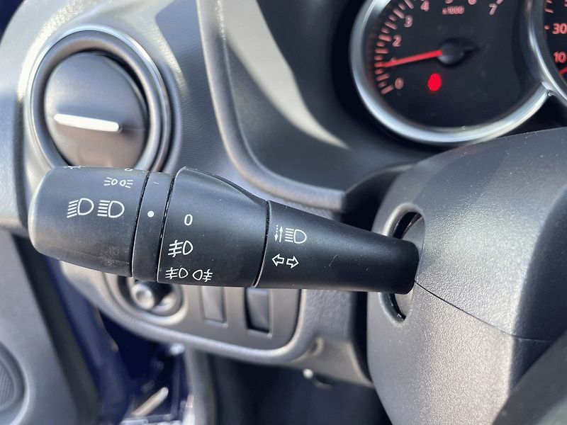 Dacia Sandero (2018) 1.0 SCe,54kW,ČR,Klima - fotka 16 z 28