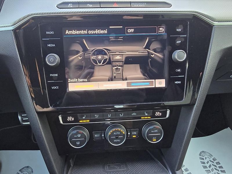 Volkswagen Arteon R-LINE 200kW KŮŽE NAVI KAMERA - fotka 20 z 49
