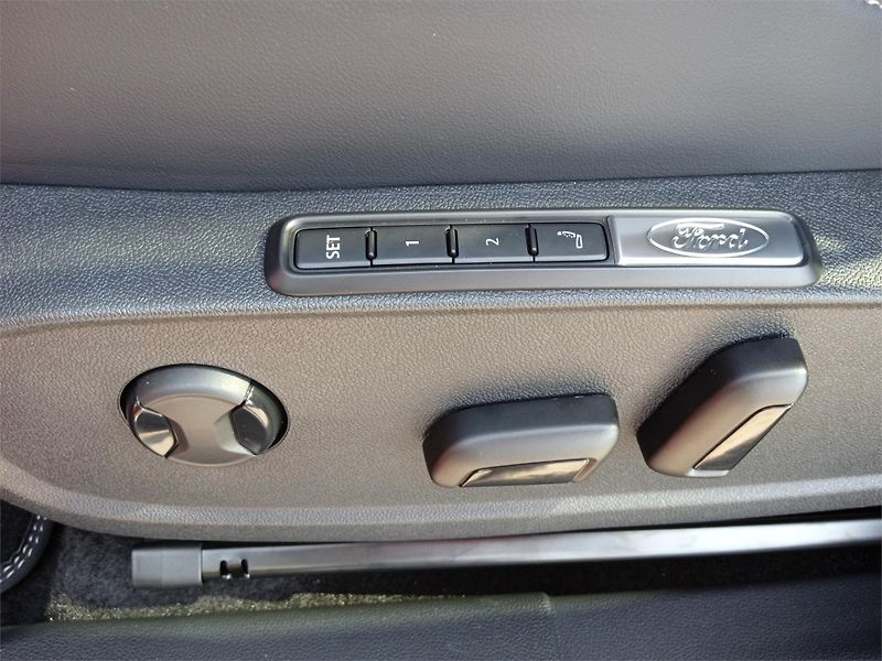 Ford Explorer Premium, 5dveřová, 77 kWh prod - fotka 20 z 22