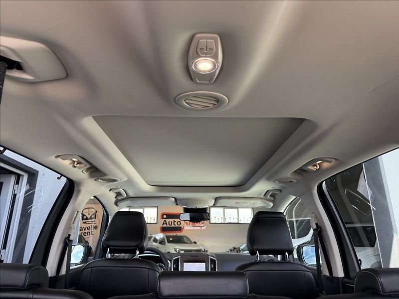 Ford Galaxy 2,0 Titanium,177kW,po servisu - fotka 33 z 38