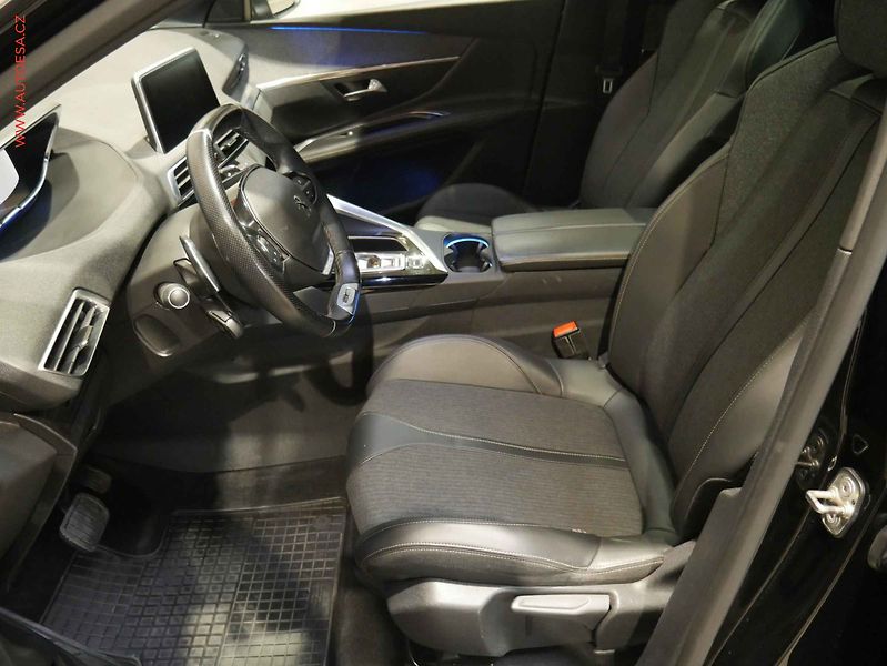 Peugeot 3008 (2020) 2.0 HDi, ČR, AT, navi, LED - fotka 9 z 23
