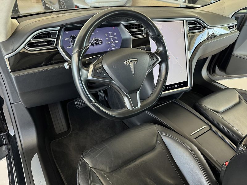 Tesla Model S 90D AWD*CCS*Vzduch - fotka 9 z 31