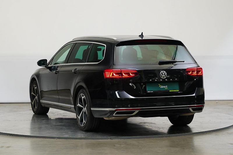 Volkswagen Passat - fotka 7 z 24