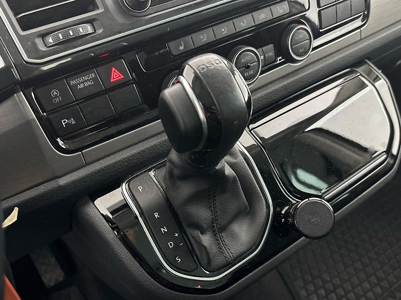 Volkswagen Multivan Comfortline DSG - fotka 20 z 28