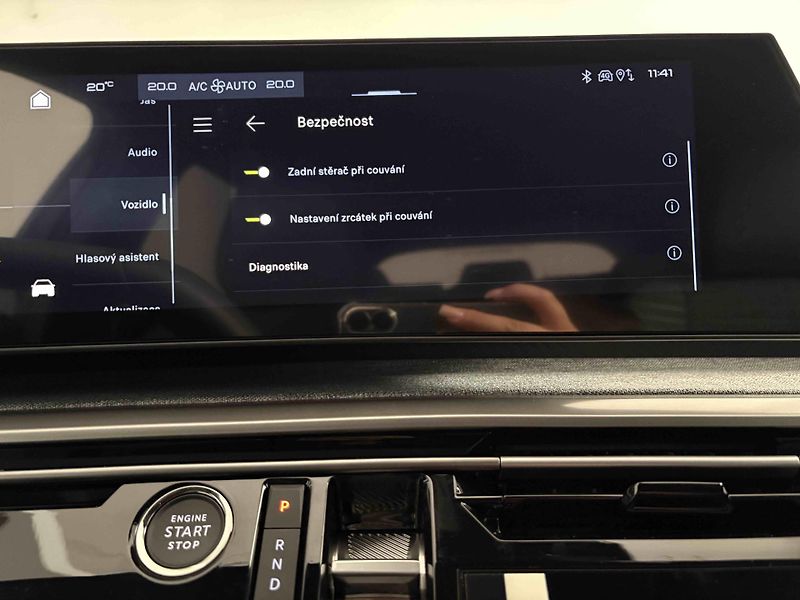 Peugeot 5008 (2026) Business Hybrid 145 e-DCS6 - fotka 35 z 41