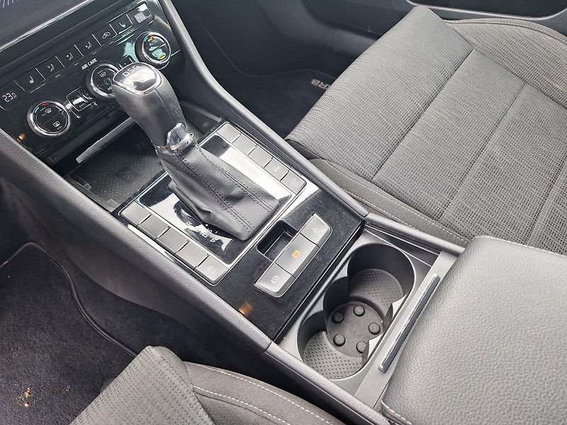 Škoda Superb (2017) 110 kw DSG - fotka 6 z 20