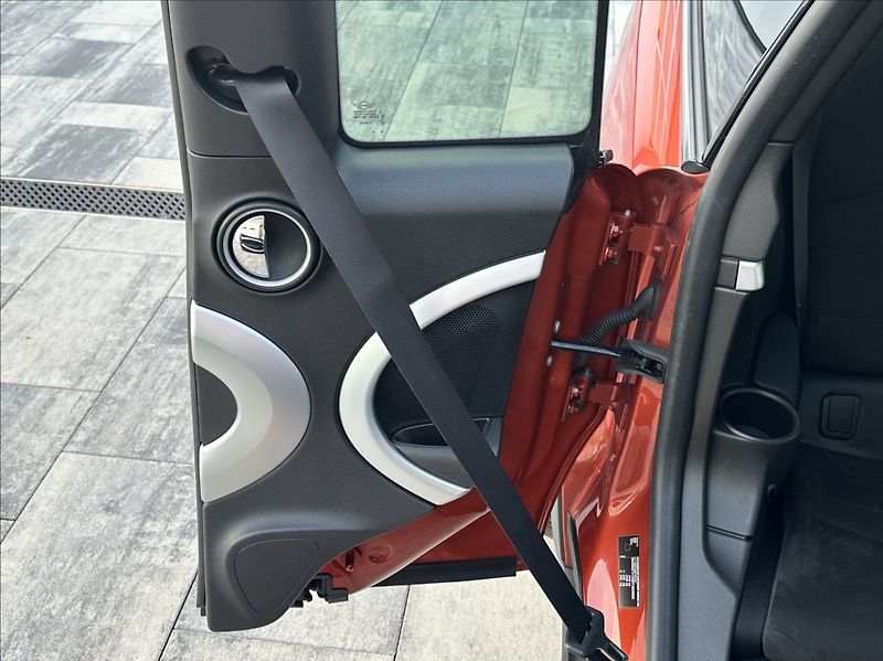 Mini Clubman 1,6 122PS  Chili JCW Recaro - fotka 22 z 50