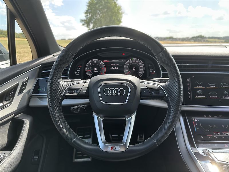 Audi Q7 3.0 - fotka 13 z 36