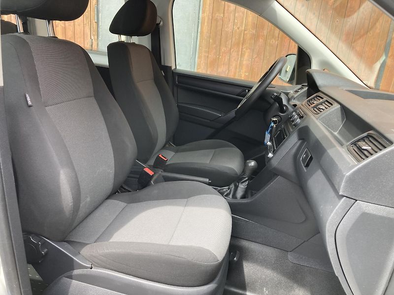 Volkswagen Caddy (2016) MAXI 2,0TDi EcoProfi - fotka 20 z 21