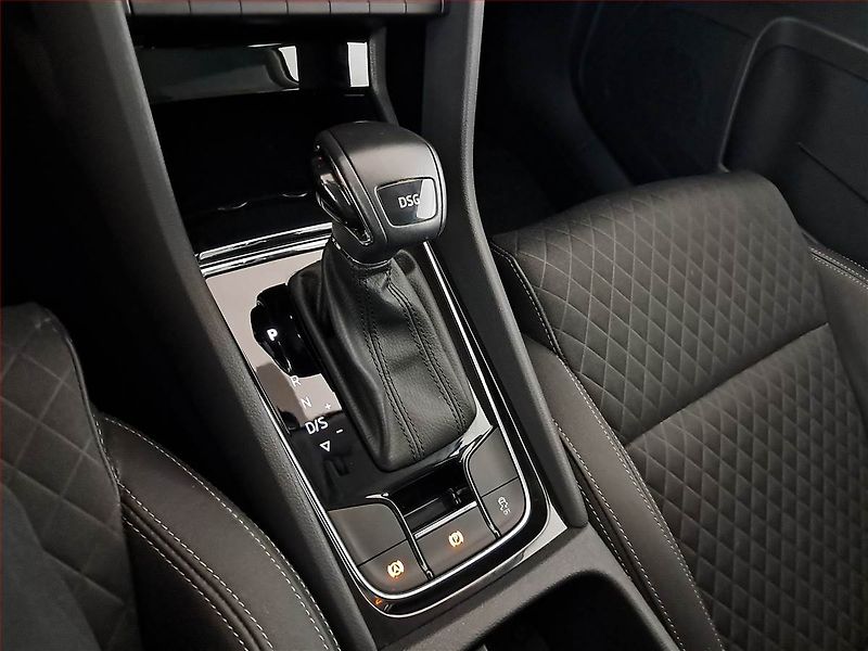 Škoda Karoq (2021) Style 1.5 TSI - fotka 13 z 18