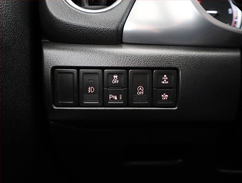 Suzuki Vitara (2015) 1.6 DDiS, Kůže, Tempomat - fotka 16 z 18