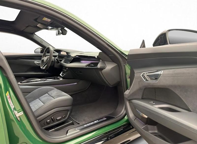 Audi e-tron GT Quattro HuD 360k Matrix Pano. - fotka 35 z 36