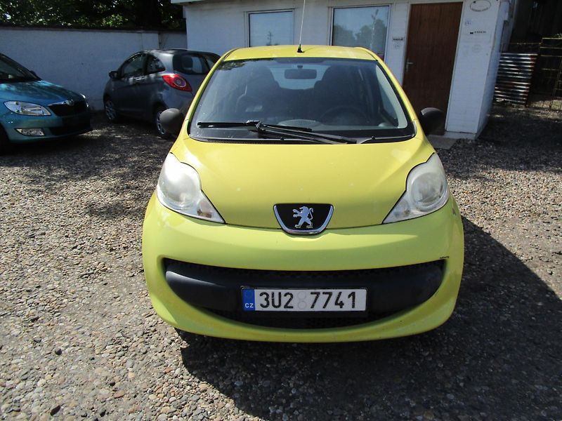 Peugeot 107 - fotka 2 z 14