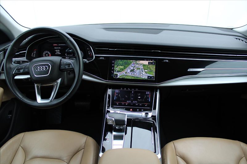 Audi Q8 55TFSi 250kW QUATTRO S-LINE ČR - fotka 13 z 31