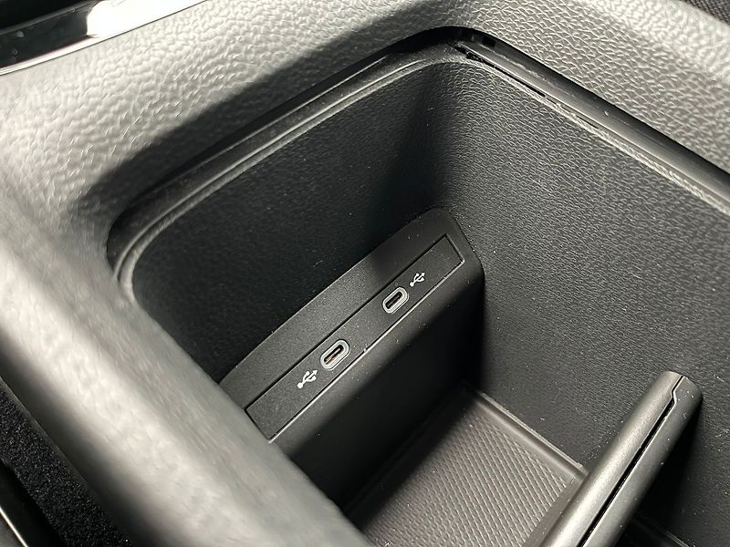 Volkswagen ID.3 Pro 150kW 94,8% SoH ALU 19'' - fotka 25 z 73