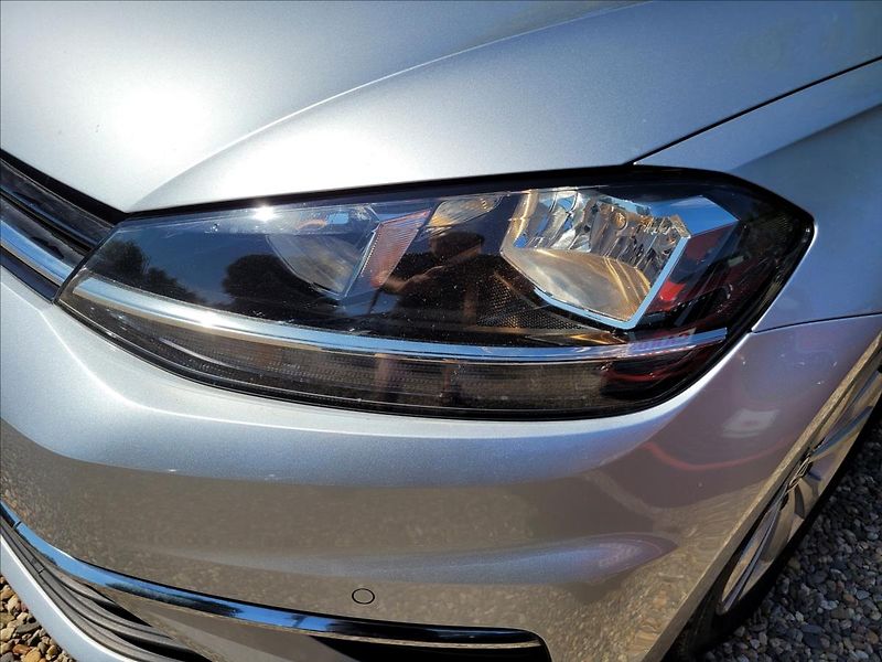 Volkswagen Golf 1,0 TSI,navi,digiklima,acc,alu - fotka 47 z 50