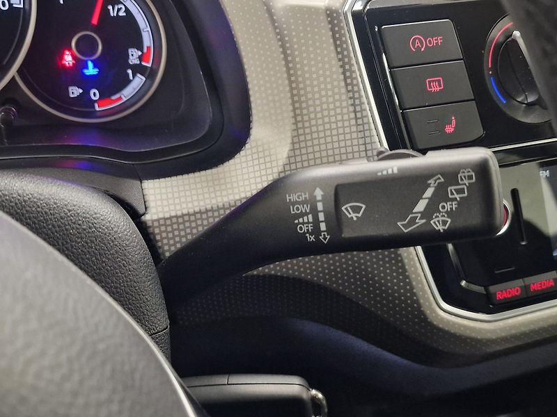 Volkswagen up! (2019) 1.0 ECO Záruka - fotka 33 z 53
