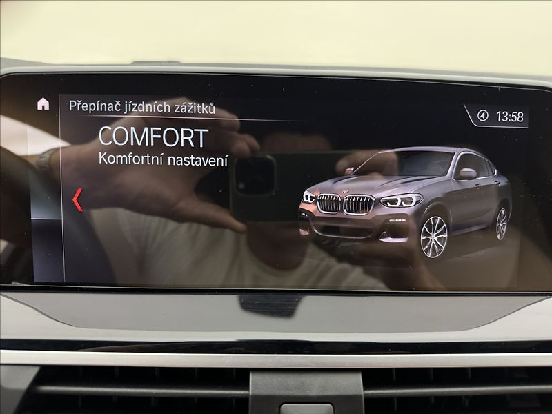 BMW X4 3,0 M40d DPH HUD 360° H/K CZ - fotka 22 z 49