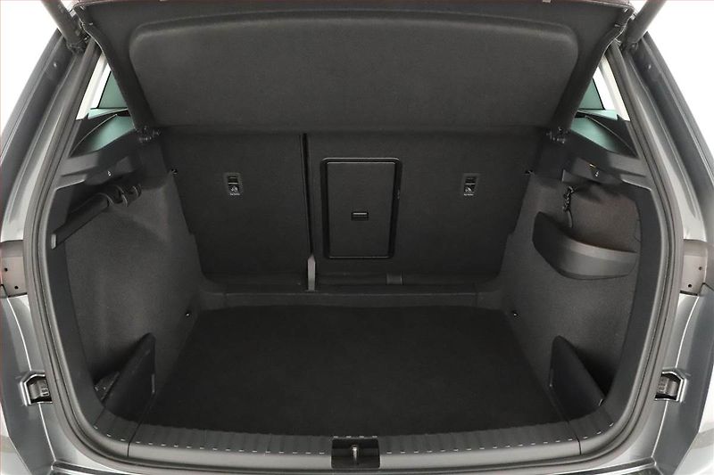 Škoda Karoq (2024) Style 1.5 TSI - fotka 11 z 17