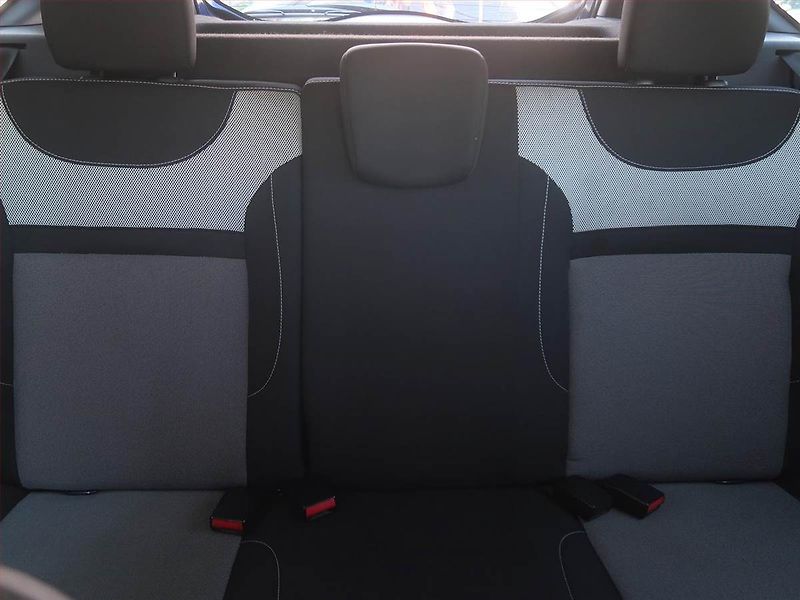 Dacia Duster (2017) Comfort 1.5 dCi, Serv.kniha - fotka 10 z 15