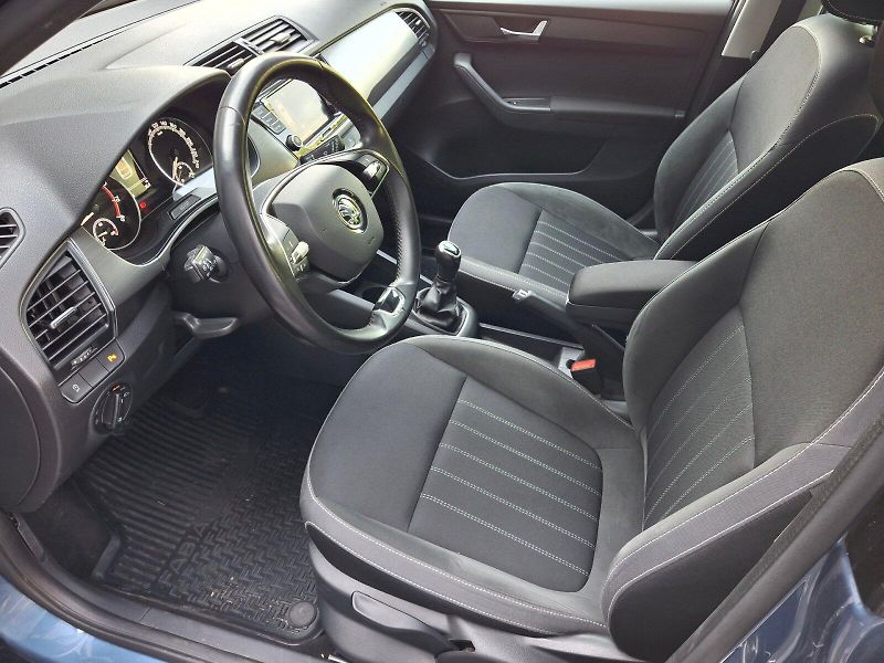 Škoda Fabia (2021) Combi Style Plus 1,0TSi 70kW - fotka 6 z 32