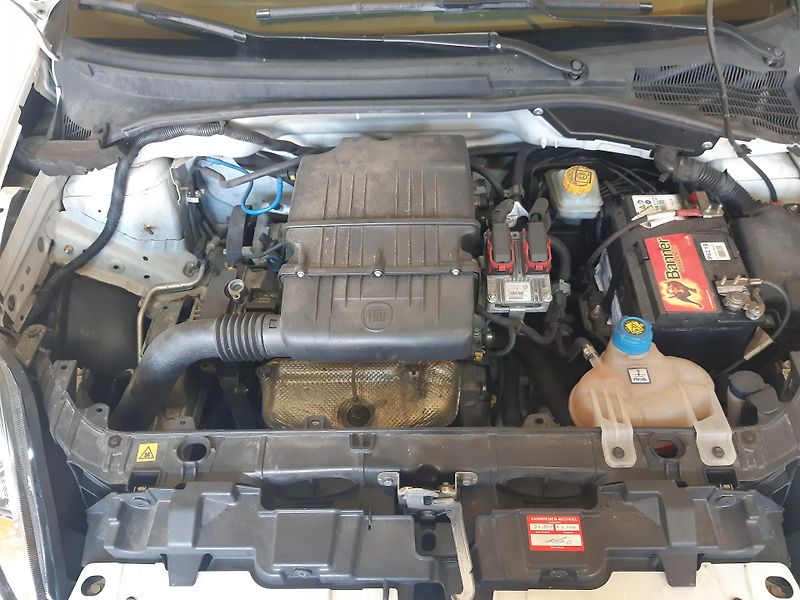Fiat Punto 1.2 i KLIMA - fotka 17 z 17
