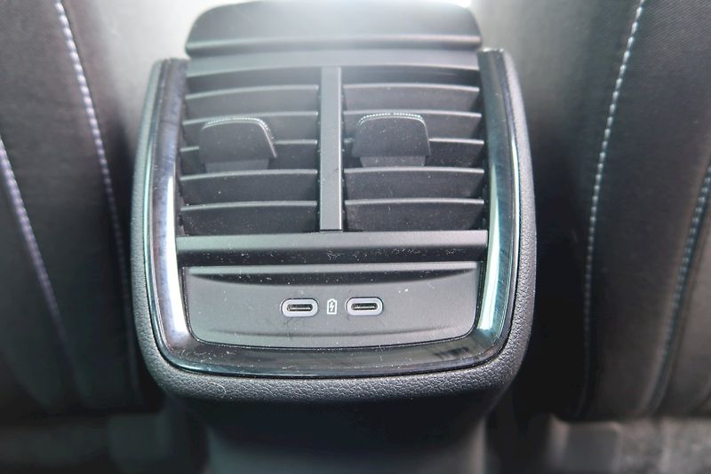 Škoda Kamiq (2025) MC 1.5 TSI 110 kW DSG - fotka 26 z 28