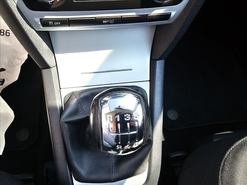 Škoda Octavia II 1,4TSi 90KW Ambition - fotka 21 z 43