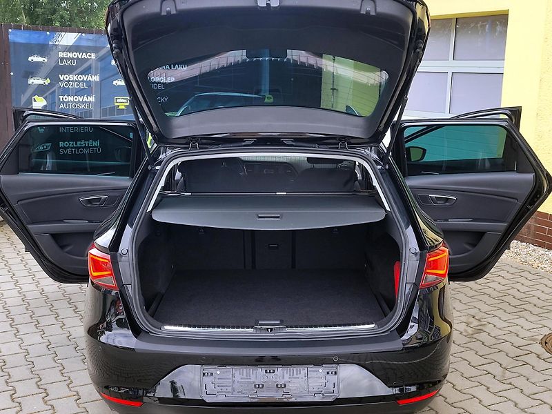Seat Leon 2,0 TDI Style *SERV.KNÍŽKA* - fotka 12 z 45