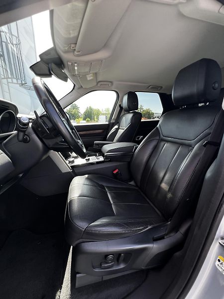 Land Rover Discovery 2.0SD4 177kW LUXURY 7-Míst TZ - fotka 6 z 27