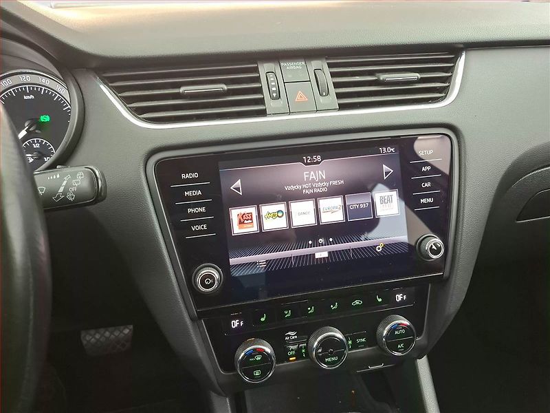 Škoda Octavia (2018) Style 1.4 TSI, Automat - fotka 12 z 18
