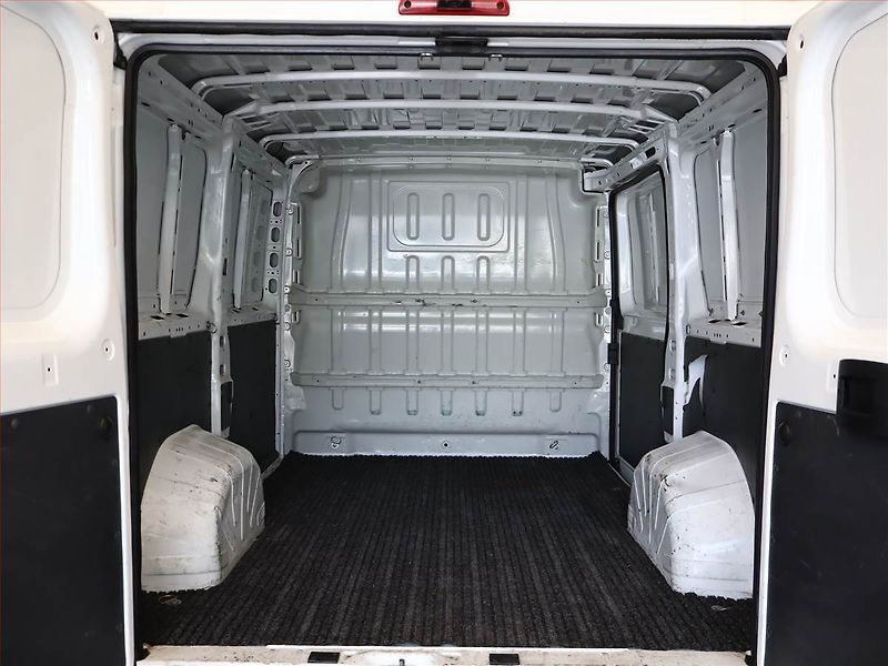 Peugeot Boxer (2017) 2.0 BlueHDi, L1H1, ČR - fotka 10 z 12