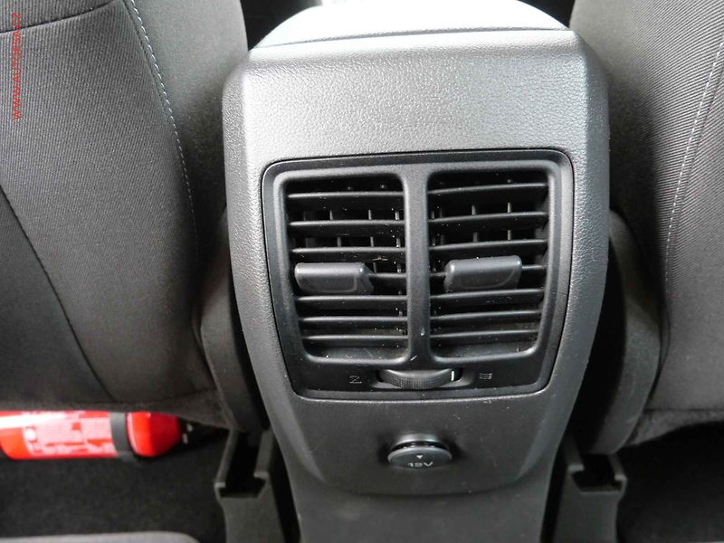 Ford Kuga (2013) 2.0 TDCi, AC, tempo - fotka 18 z 19