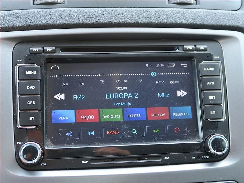 Škoda Octavia (2011) Ambiente 1.6 TDI, Tempomat - fotka 12 z 15