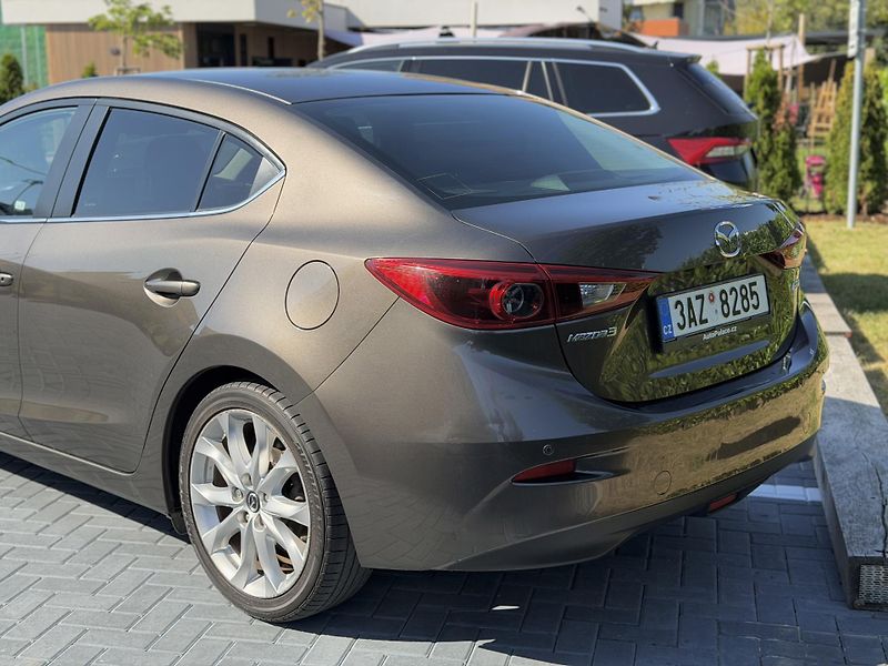 Mazda 3 (2014) 2.0i 88 kW/automat/revolution - fotka 11 z 19