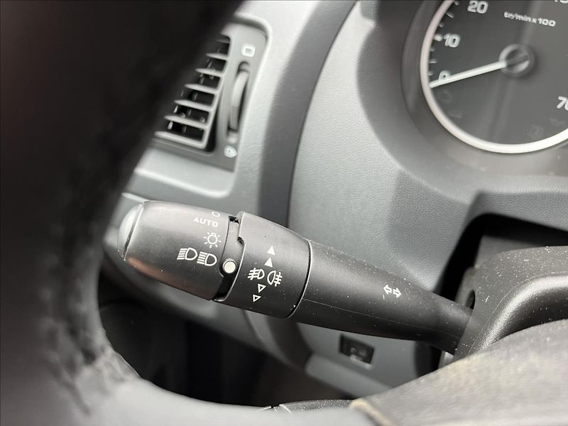 Peugeot Expert Tepee 2,0 HDi 8.MÍST KLIMA NAVIGACE - fotka 26 z 42