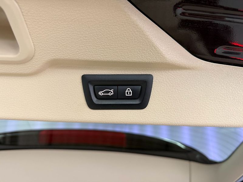 BMW X5 40d xDrive INDIVIDUAL, PANO, B - fotka 30 z 31