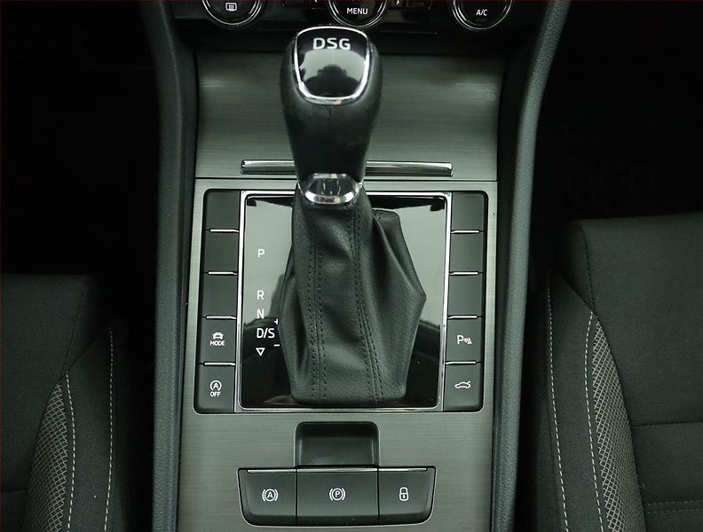 Škoda Superb (2021) Scout 2.0 TDI - fotka 13 z 18