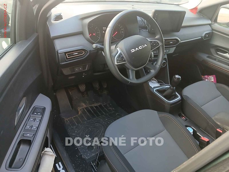 Dacia Jogger (2025) 1.0, 1.maj,ČR, LED, autoAC - fotka 3 z 3
