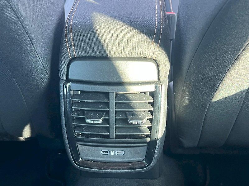 Škoda Kamiq (2025) Top Selection 1.0TSi 85kW 7°au - fotka 26 z 30
