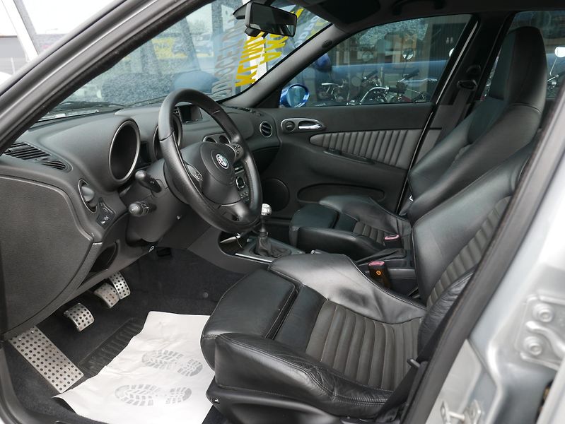 Alfa Romeo 156 3,2 GTA 184kW - fotka 13 z 30