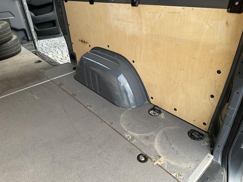 Mercedes-Benz Sprinter L2H2, 3,0 cdi ,aut. prevodovka - fotka 30 z 34